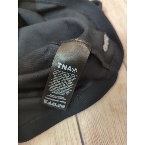 ARITZIA TNA Women's Black V-Neck Tank Cropped Waffle Knit Cotton Size XS - Picture 5 of 7